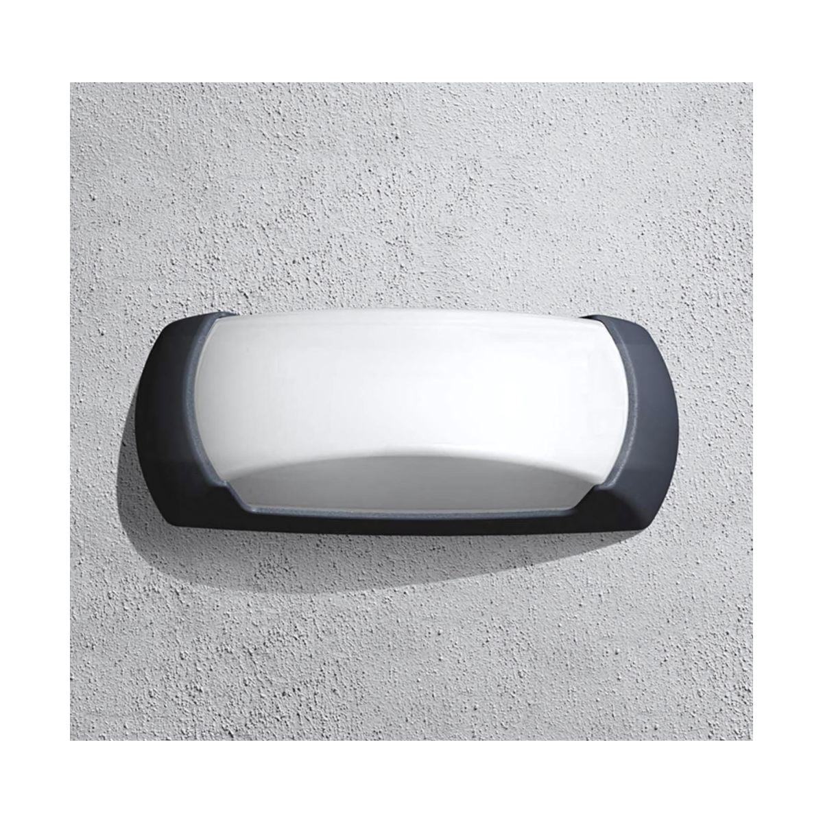Applique Lampada da Parete Nero (Francy Op) Attacco E27 IP66 - Fumagalli